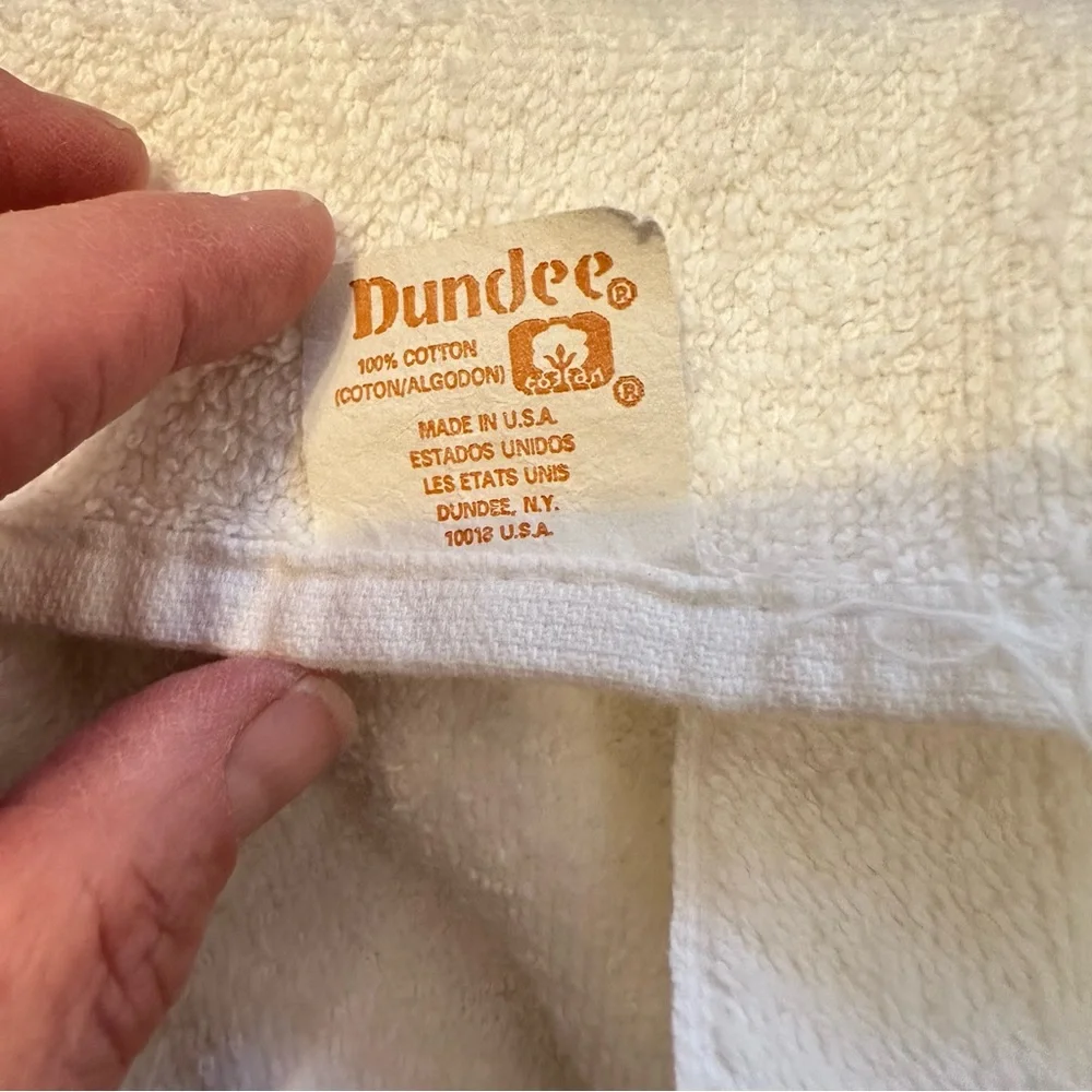 Vintage Dundee Maui Beach Towel